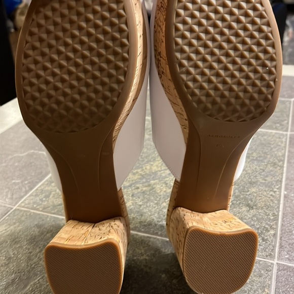 Aerosoles White Leather Cassy Platform Sandals Size 10 1/2. - Picture 5 of 9